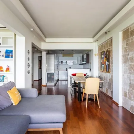 Gorgeous Bright 2bed1bath Bosphorus Views! #356 Daire İstanbul