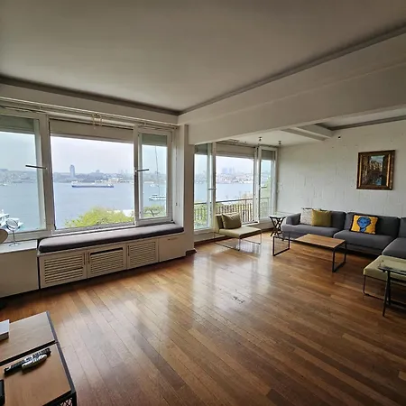 Gorgeous Bright 2bed1bath Bosphorus Views! #356 Daire