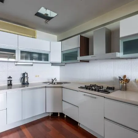 Daire Gorgeous Bright 2bed1bath Bosphorus Views! #356 *